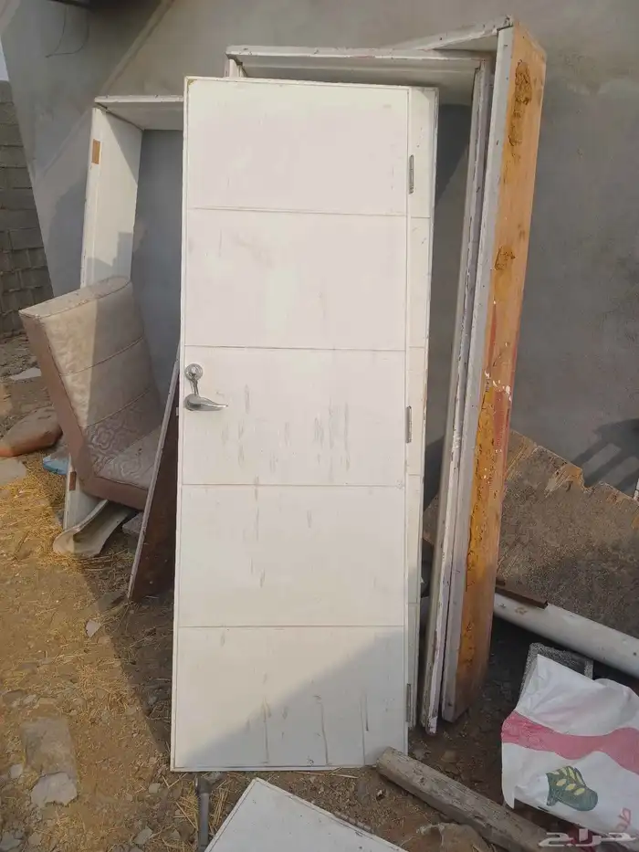 ثلاثه ابواب خشب مستخدمه 1