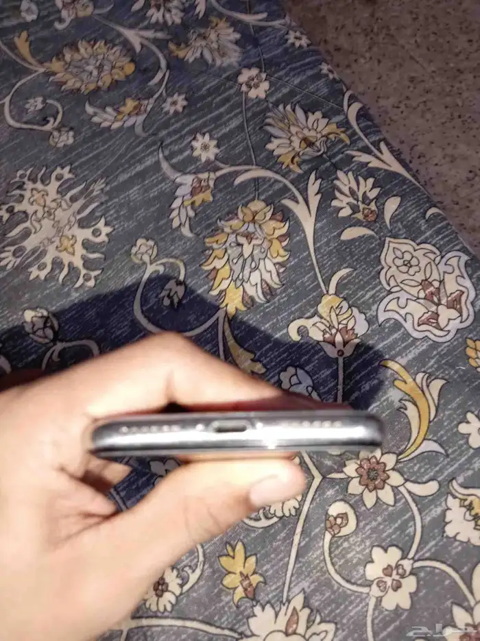 النوع ايفون اكس 3