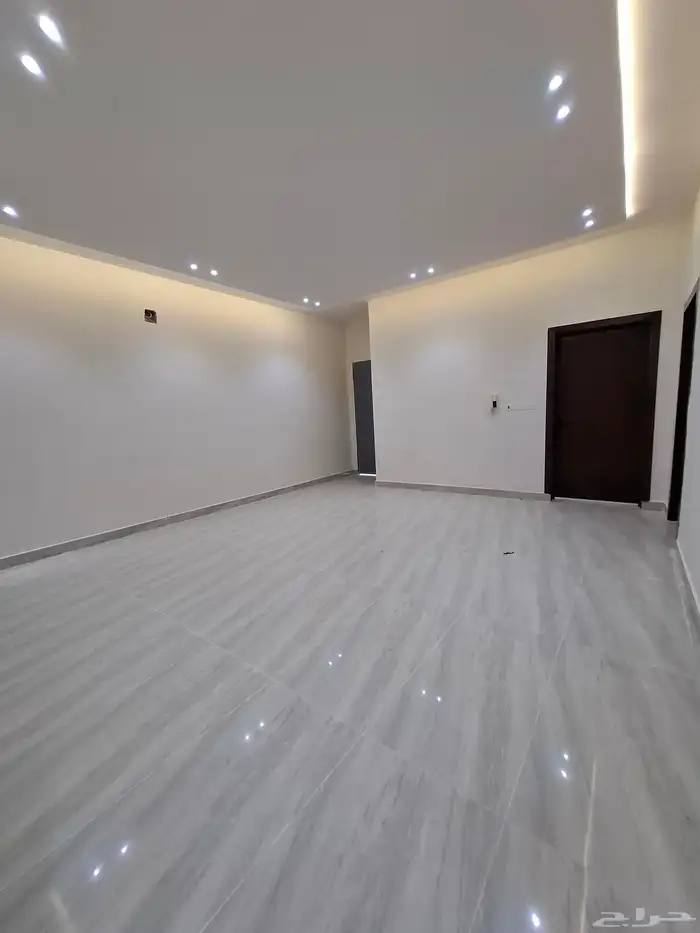 ادوار للبيع حي بدر قريب من سوق العثيم660 8
