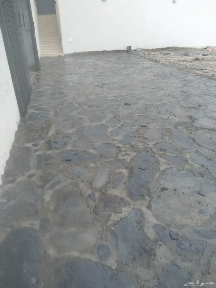 معلم حجر تلبيس طبيعي ورص ارضي حجار مسفره او حجر تنومه 0
