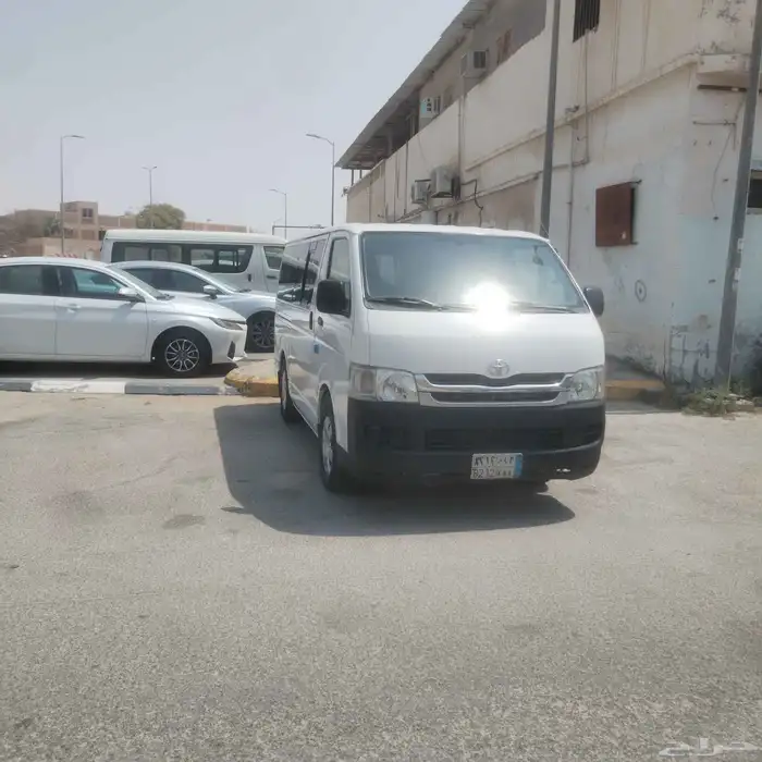 باصات للايجار الشهري والسنوي 1