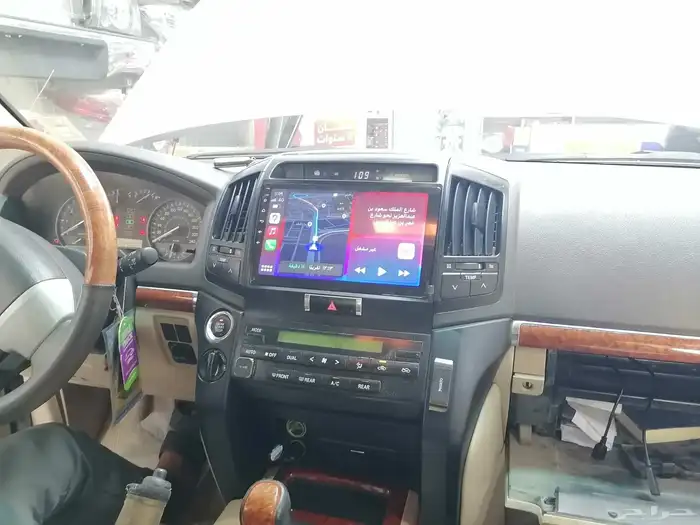 شاشه لندكروزر مديل 2013 0