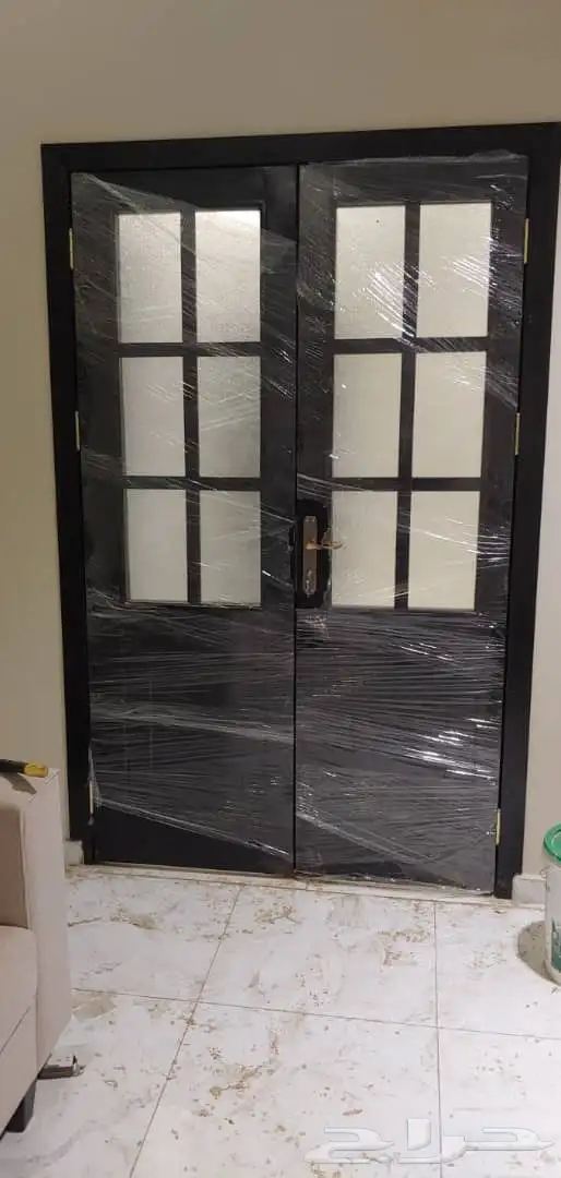 تفصيل ابواب خشب بجميع انواعها جيزان بيش العزامة الشارع العام 1