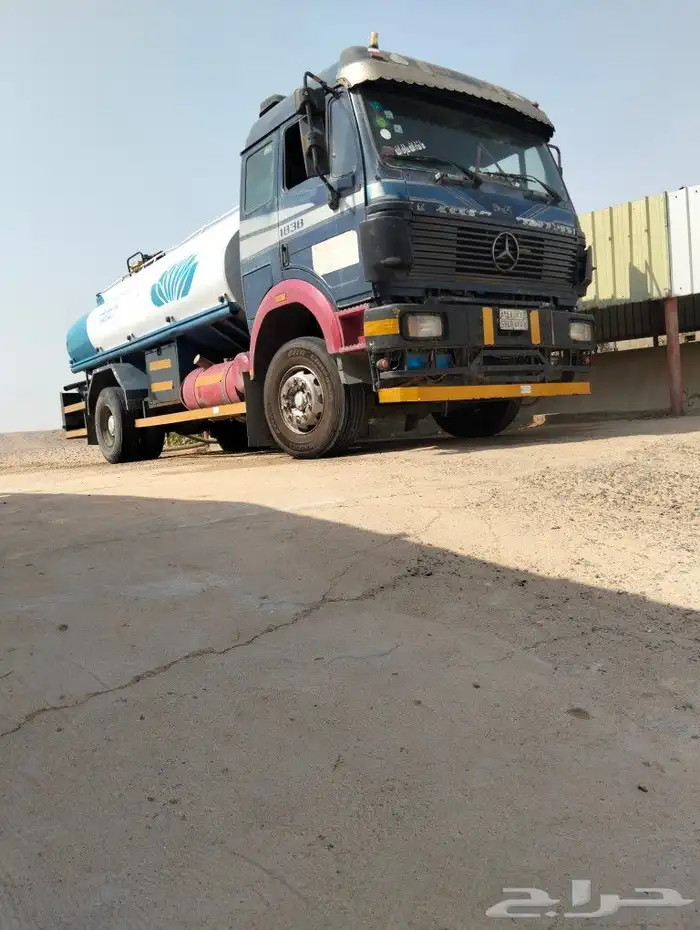 سياره وايت مياه عايدي لتوريد المياه لمطاعم والفنادق والمسابح 0