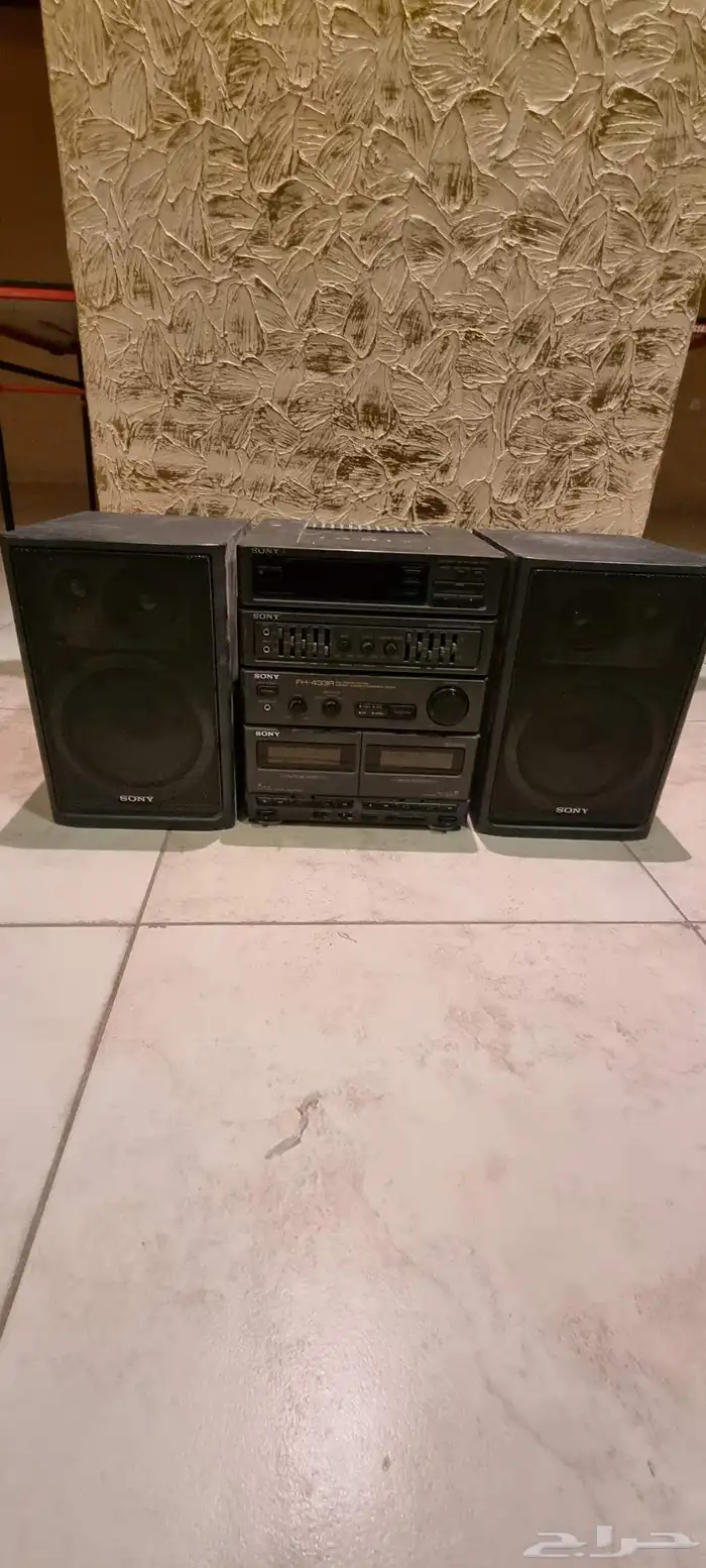 مسجل قديم ماركة سوني اصلي مع ريموت 0