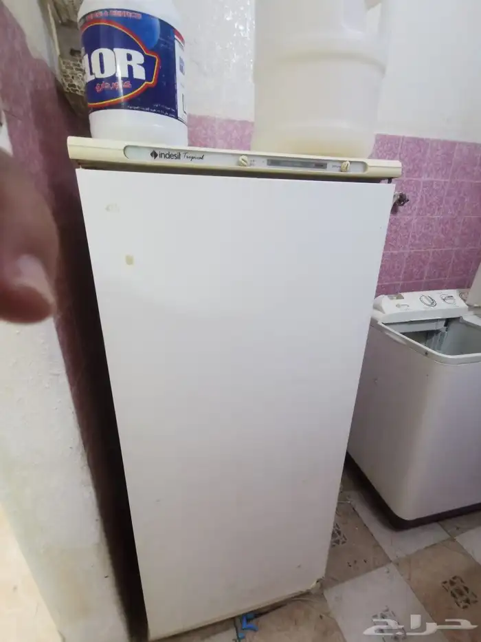 عدد 2 ثلاجة وفريزر واقف للبيع 1