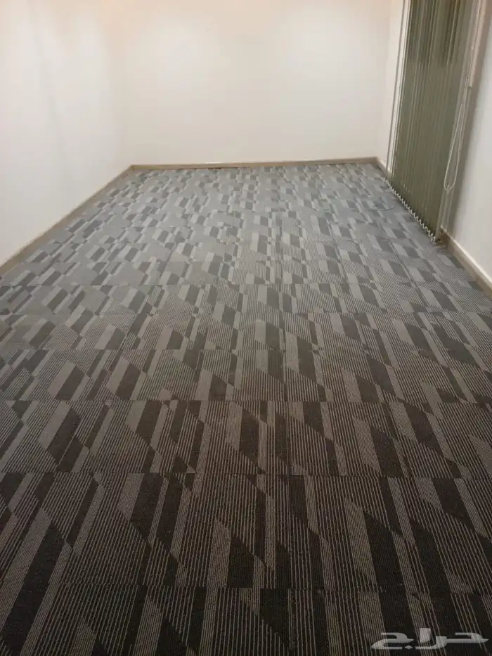 بلاط مكتبي 50 50 للشركات والمؤسسات 21