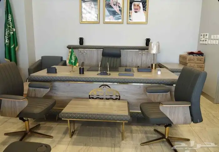 أثاث مكتبي فاخر كامل للرئيس 0