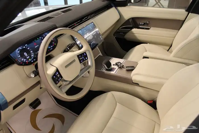 رنج روفر HSE V8 2025 6
