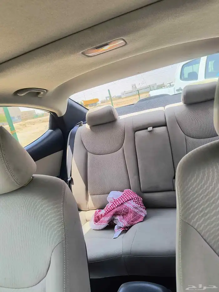 Hyundai Elantra 2015 full automatic 7