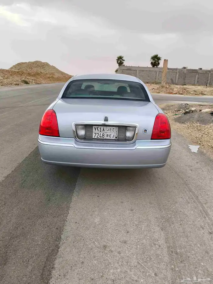 للبيع لينكون تاون كار 2007 لارج سعودي نظيف 8