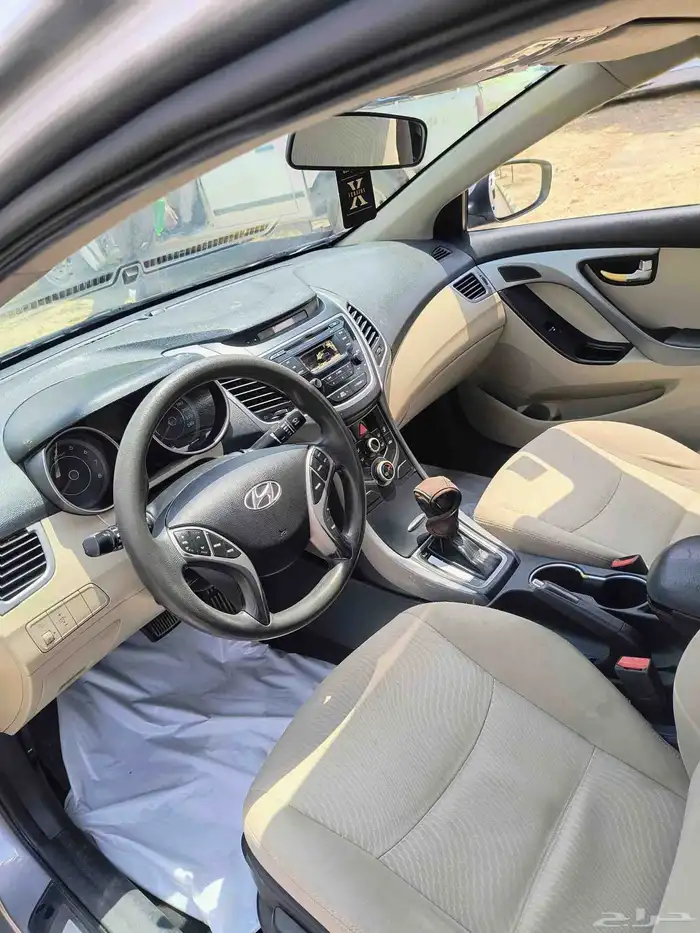 Hyundai Elantra 2015 full automatic 6
