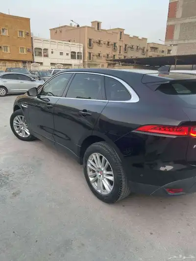 جاكوار F Pace index