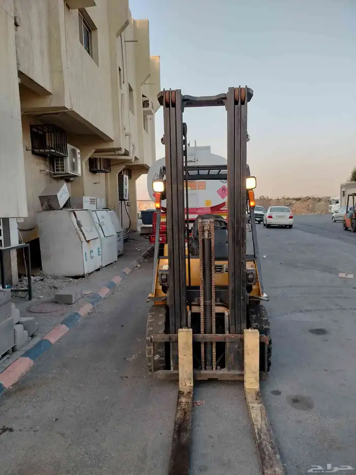 للبيع رافعه شوكيه كتر بلر ديزل 2.5طن 6
