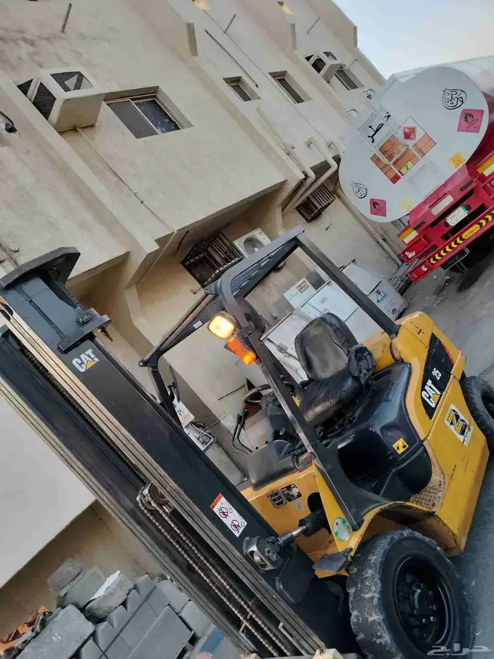 للبيع رافعه شوكيه كتر بلر ديزل 2.5طن 2