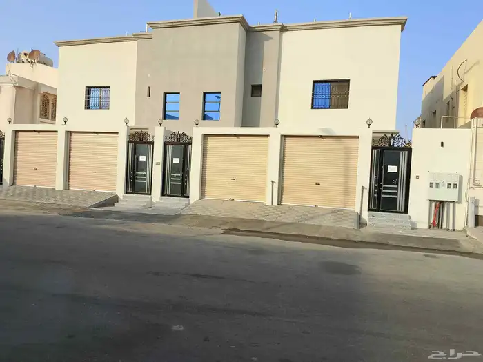 للبيع شقه تمليك نظام دوبلكس حي احد جديده بالدمام 0