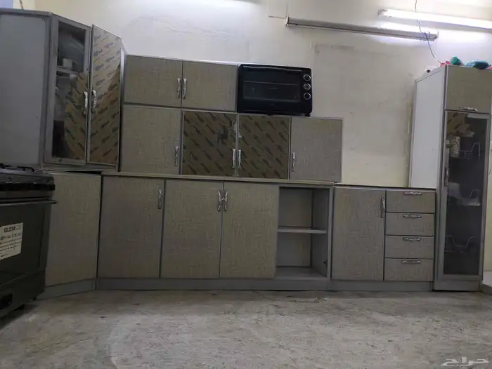 مطبخ شبه نظيف كما موضح في الصوره فقط1600 .التواصل واتس بس 0