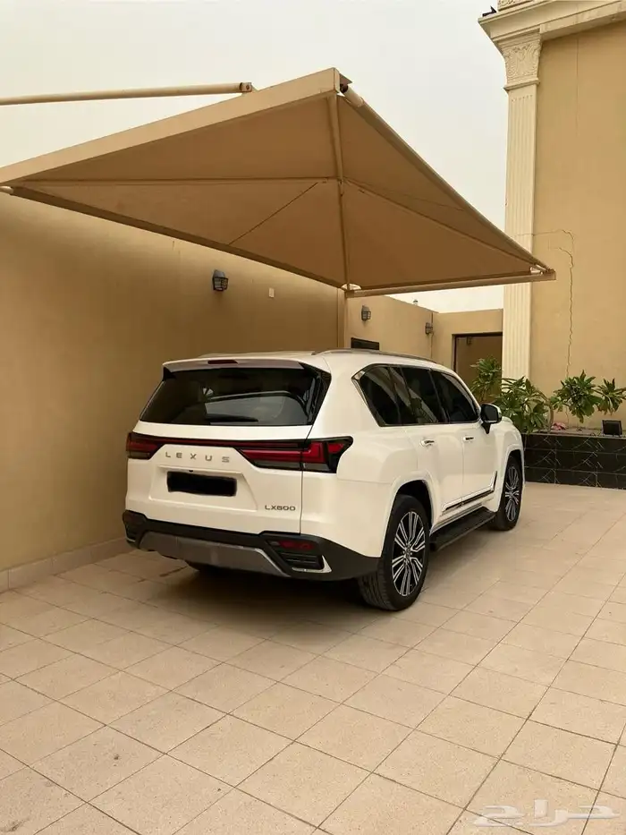 للبيع جيب لكزس 2023 LX600 5