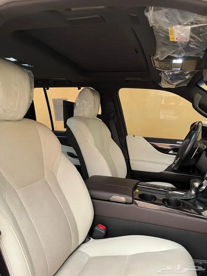 للبيع جيب لكزس 2023 LX600 13