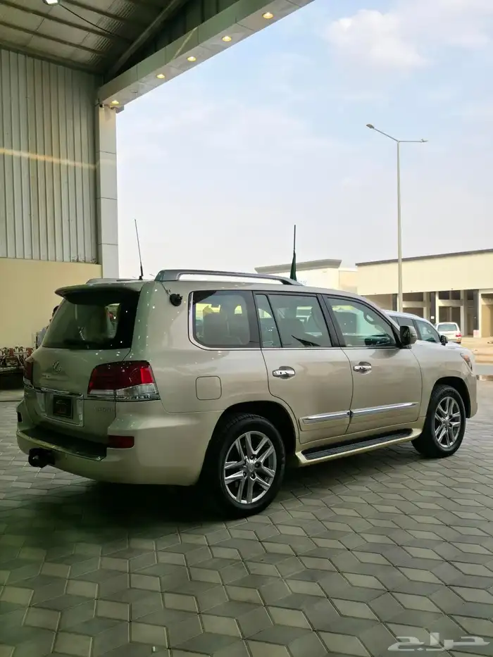 لكزس - 2012 - LX570 - فل كامل 8