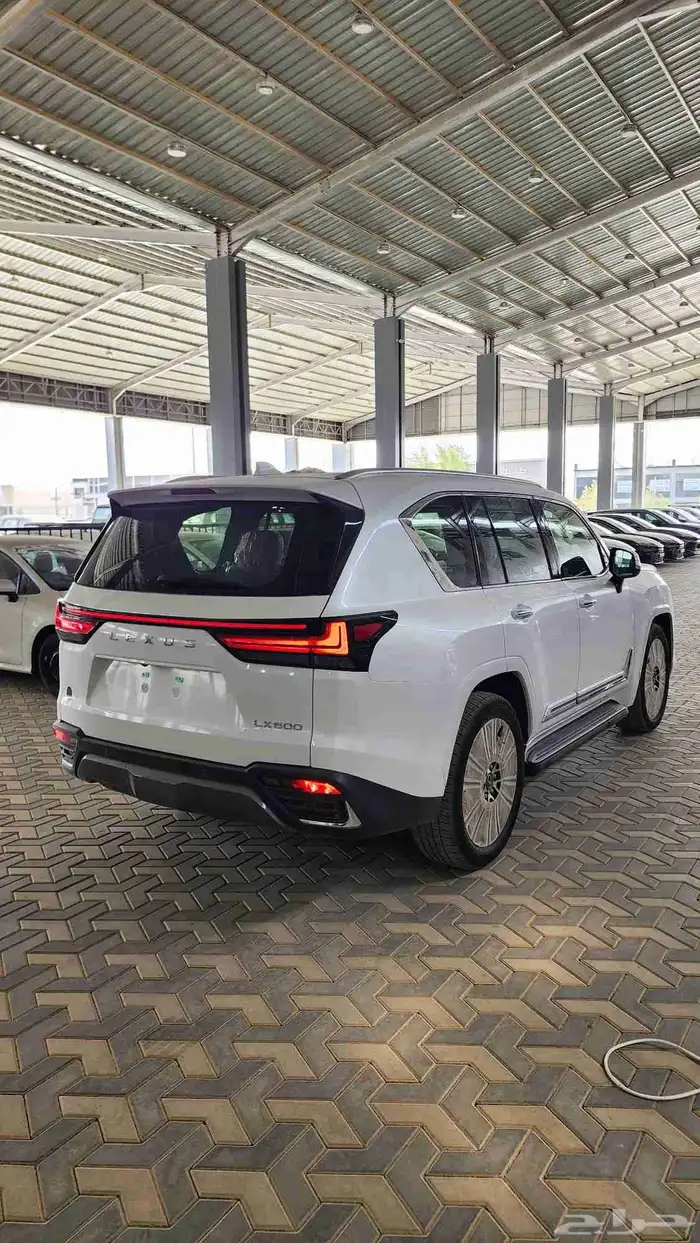 لكزس LX600 BB سعودي ابيض جملي 2025 ( بطاقه جمركيه ) 14