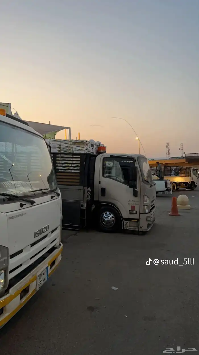 نقل عفش سكاكا الجوف مع الفك وتركيب جميع انواع غرف النوم 5