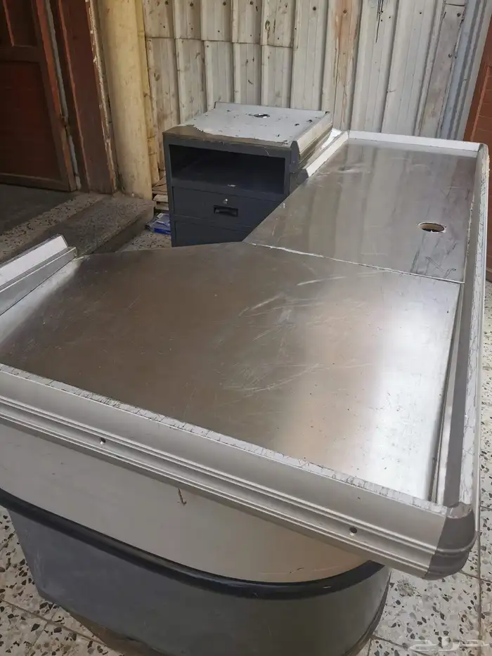 طاولات كاشير جهة يمين 0