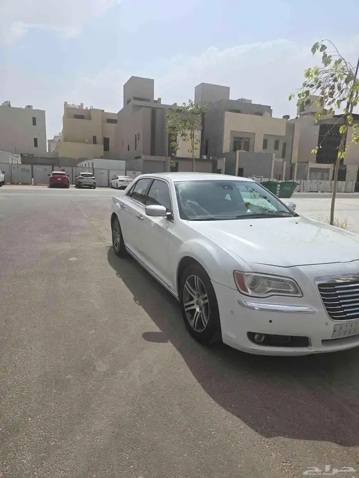 كرايسلر C300 سعودي هيمي 8 سلندر 1