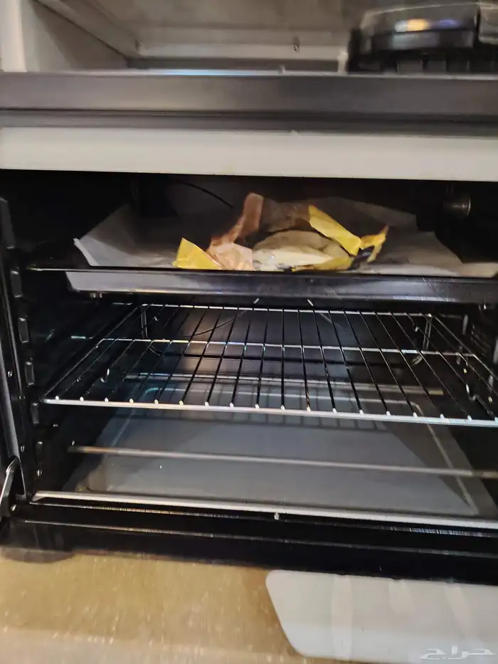 جوده فرن 18 واط وايضا يوجد مروحه وسماعات 1