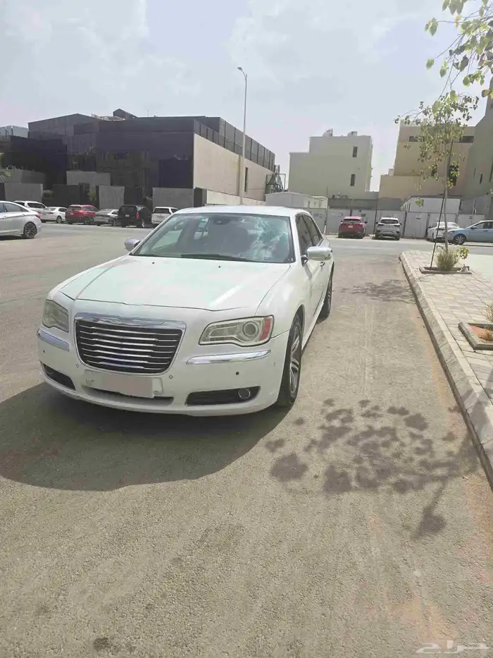 كرايسلر C300 سعودي هيمي 8 سلندر 0