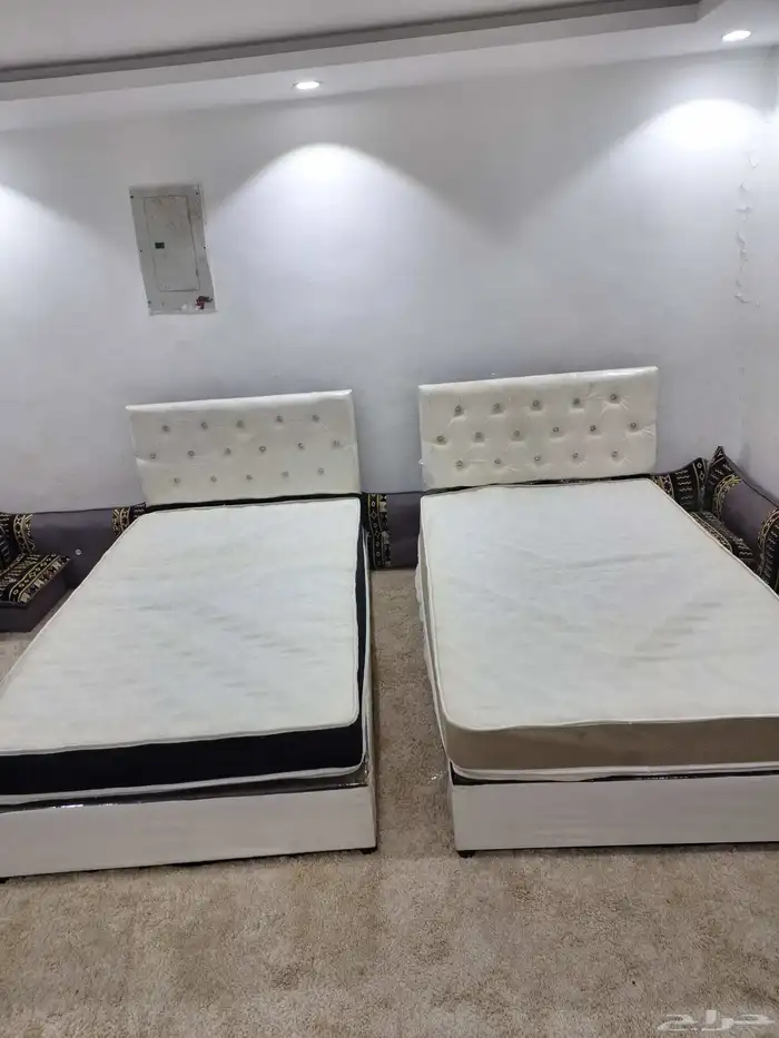 2 سرير نضيف للبيع شبه جديد 0
