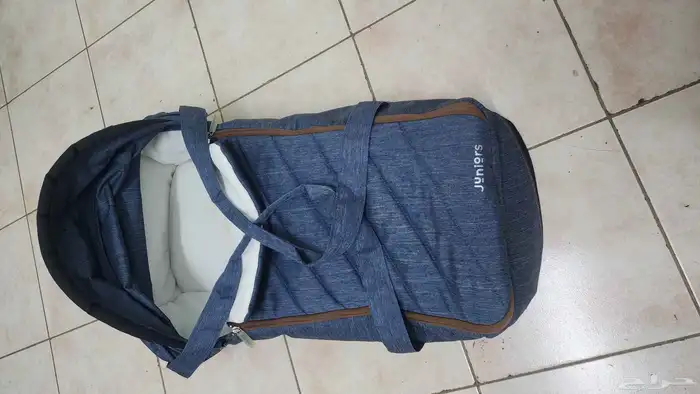 مهد أطفال محمول من جونيور 1