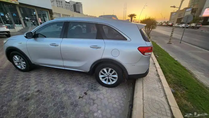 كيا سورنتو 2015 4
