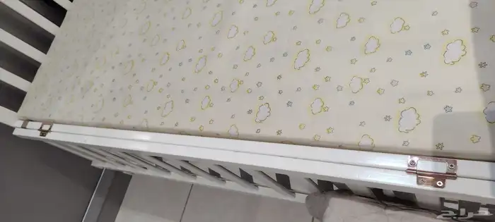 كرسي سيارة وسرير 6