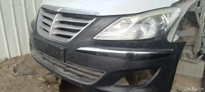 يوجد لدينا جميع انواع قطع غيار السيارات المستخدمه تشليح 2