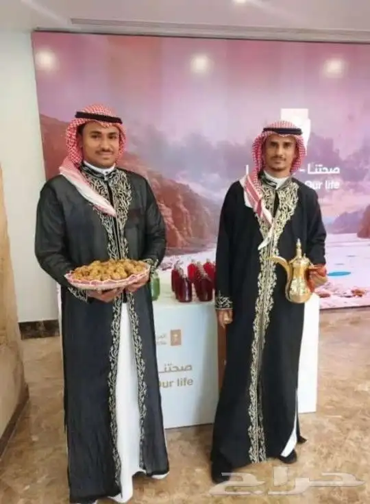 قهوجيين وصبابين رجال ونساء 0