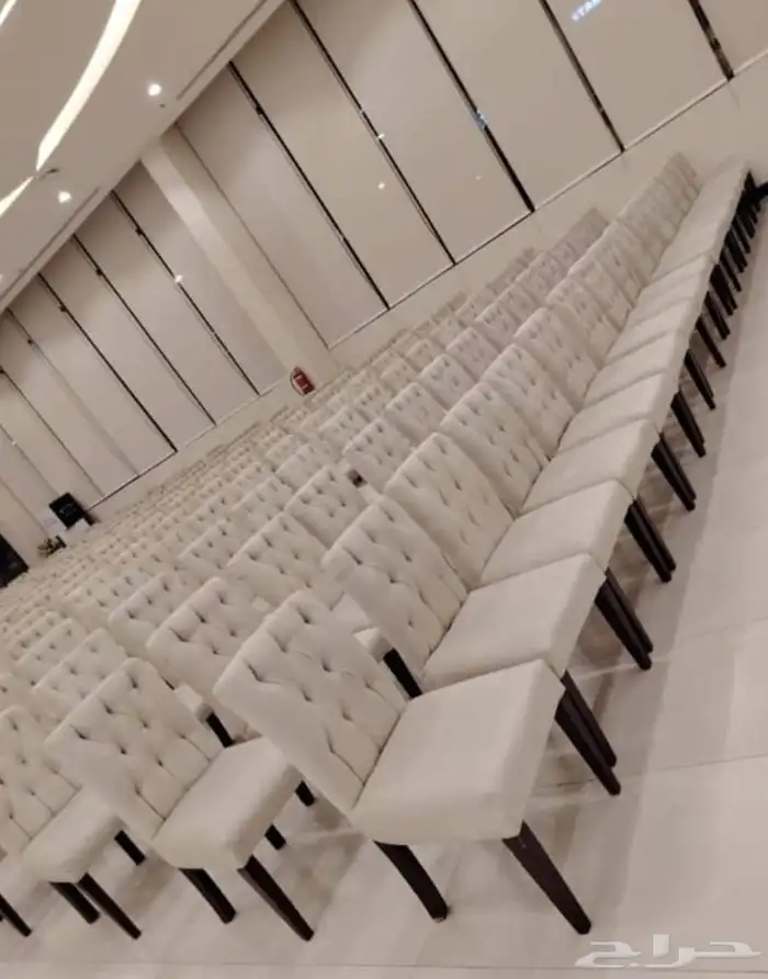 تاجير كنب في اي بي طاولات كراسي 3