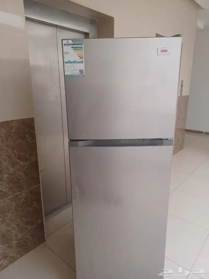 ثلاجه علا الشرط خاليه من أي عيب 1