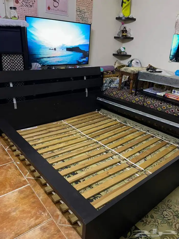 سرير خشب قوي من ايكيا 2