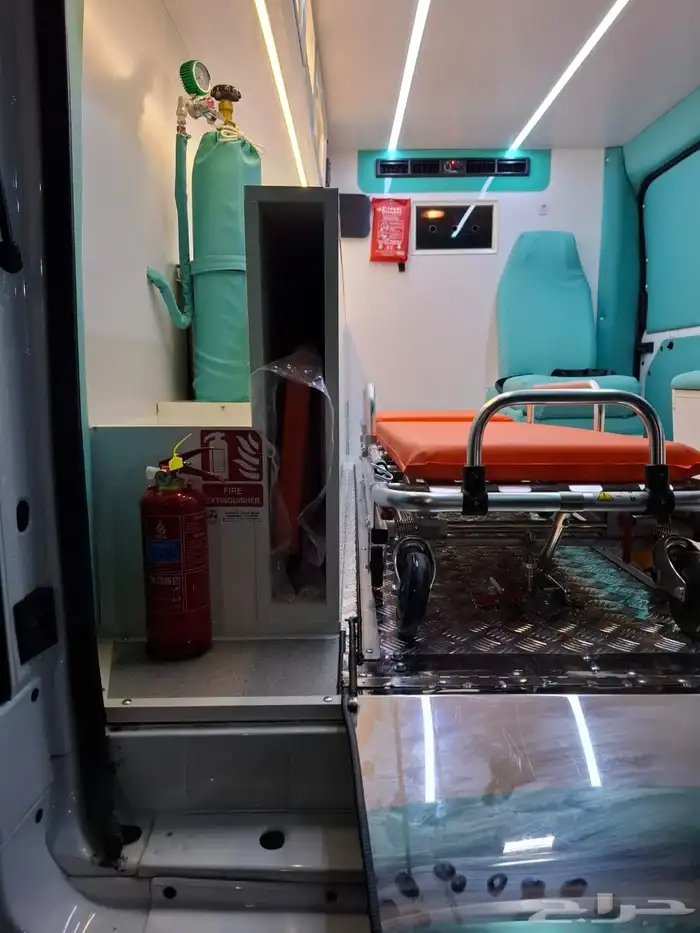 تجهيز سيارات إسعاف 2