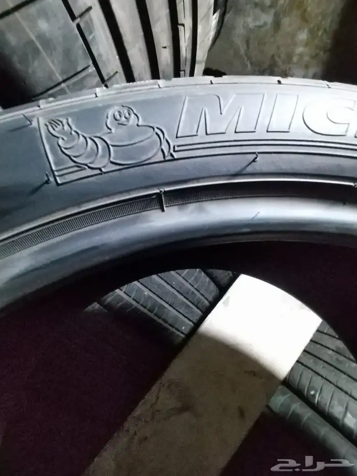 كفرات مشلان 265 35 20 جديده 6