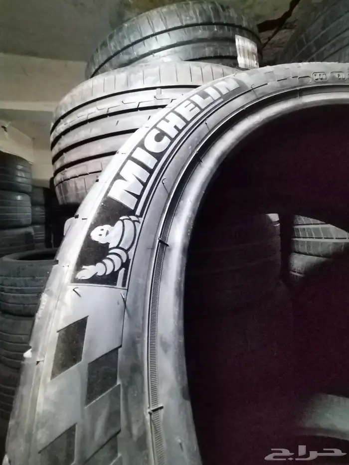 كفرات مشلان 265 35 20 جديده 4