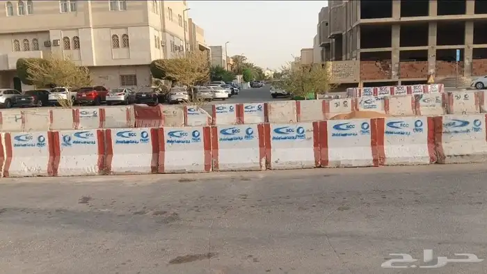 توريد حواجز خرسانيه مستخدمه 2