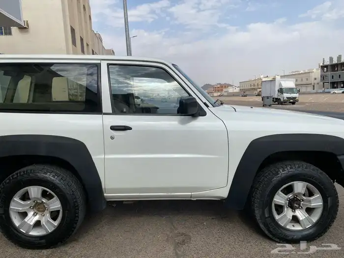 جيب نيسان باترول ربع 3