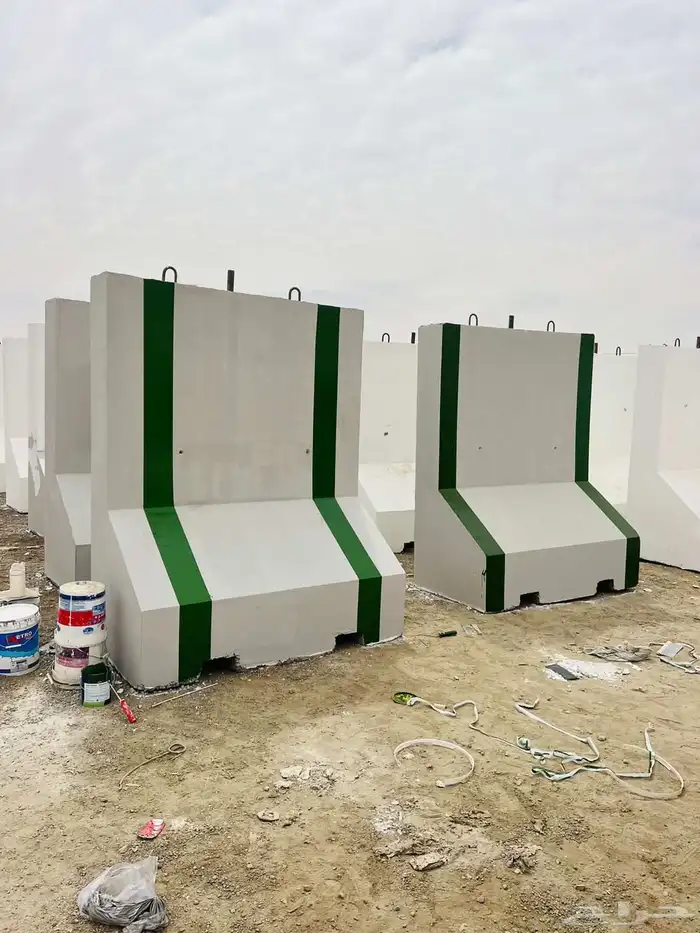 حواجز خرسانيه وزينة حدائق 6