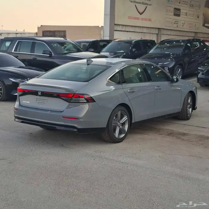 هوندا اكورد EX-L 2025 خليجي فل كامل السعر146الف شامل الضريبه 10