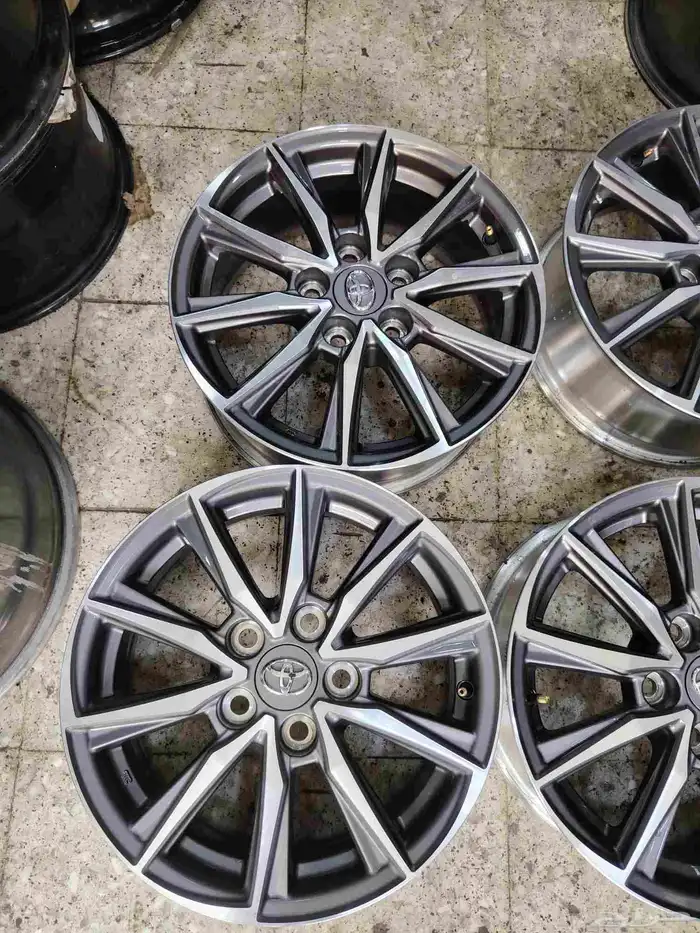 يتوفر لدينا جنوط كامري اصلي وكاله على الشرط موديل 2025 6