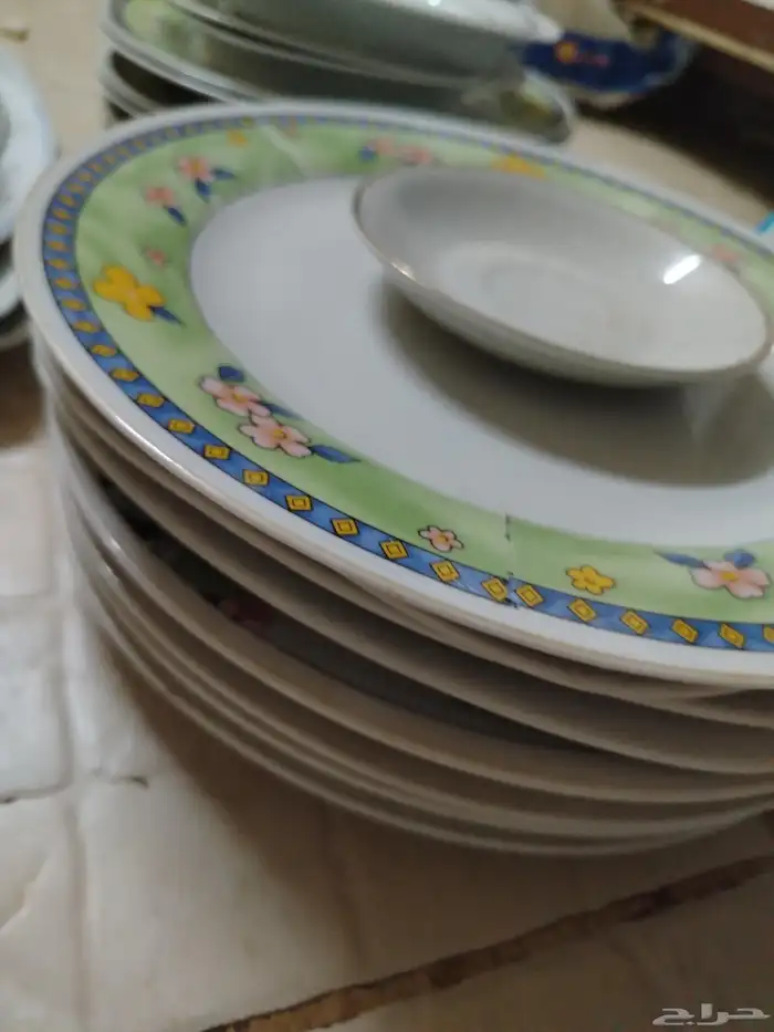 أدوات طبخ ومكيف شباك 3