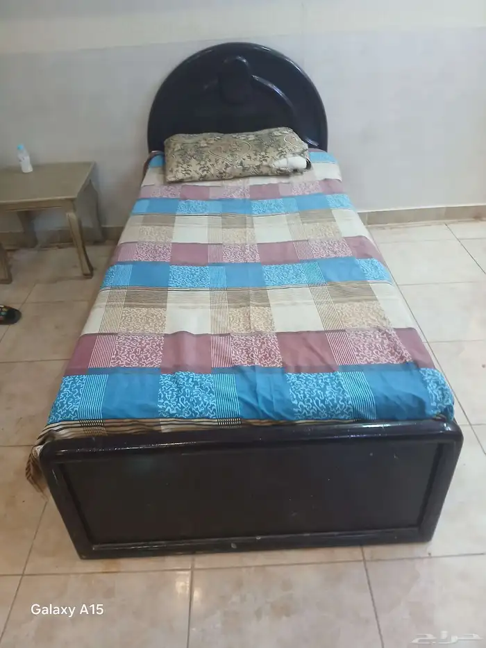 اثاث للبيع سرير 4 حبات ودوليب الاسعار بالتفاوض 8