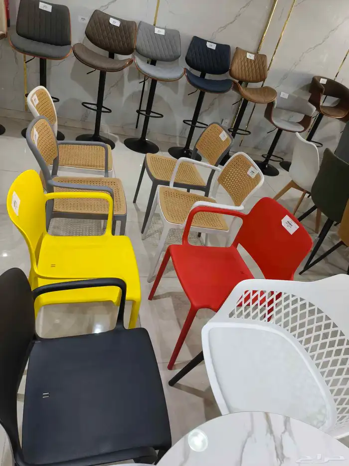 تشكيلات جديده من الطاولات وكراسي 0